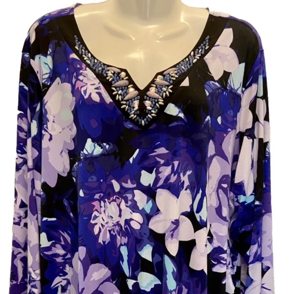 NWOT Susan Graver multicolor tunic. Liquid knit fabric Never worn 2X.